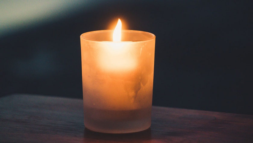 Yahrzeit candle